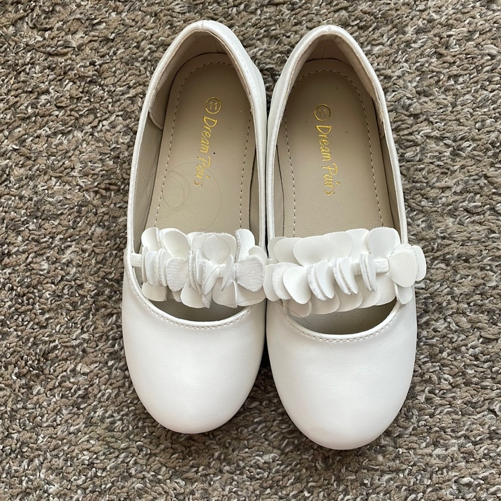 Little girls white dress shoes